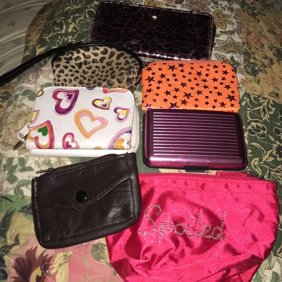 No Brand Handbags - Seven Mimi change purses/card holders ❤️ All 7 $8